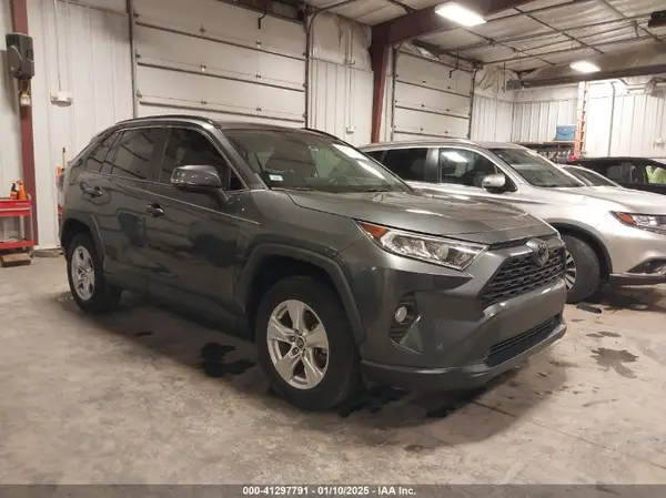 2T3W1RFVXLC037931 2020 TOYOTA RAV 4 - Image 1