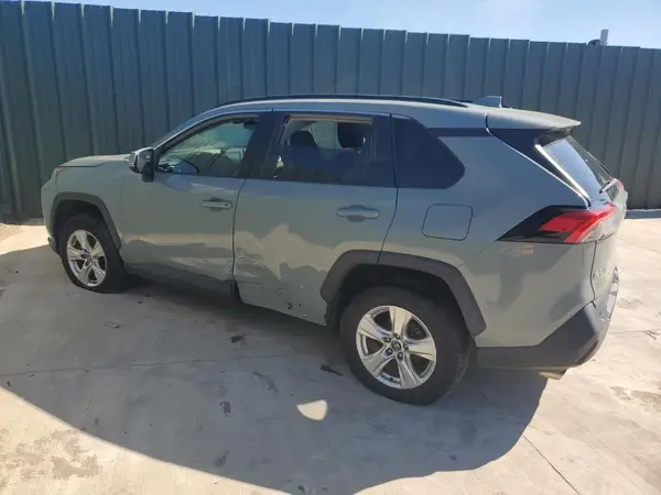 2T3W1RFVXMC087861 2021 TOYOTA RAV 4 - Image 2