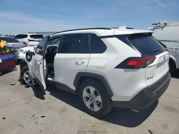 2T3W1RFVXMC099234 2021 TOYOTA RAV 4 - Image 2
