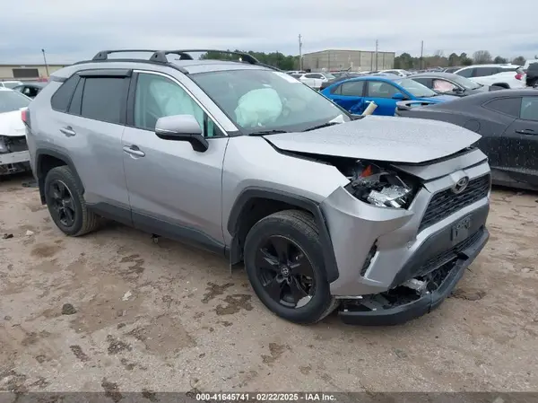2T3W1RFVXMC148125 2021 TOYOTA RAV 4 - Image 1