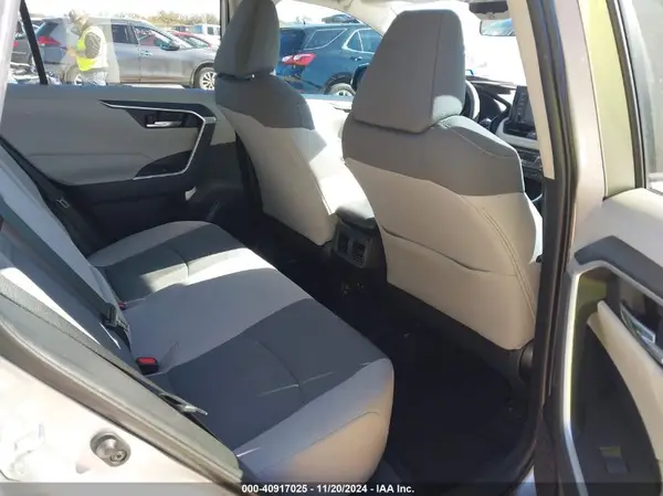 2T3W1RFVXMC155947 2021 TOYOTA RAV 4 - Image 8
