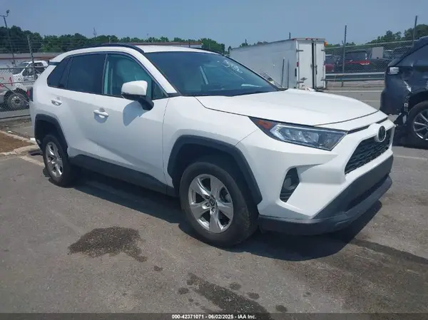 2T3W1RFVXMC166687 2021 TOYOTA RAV 4 - Image 1