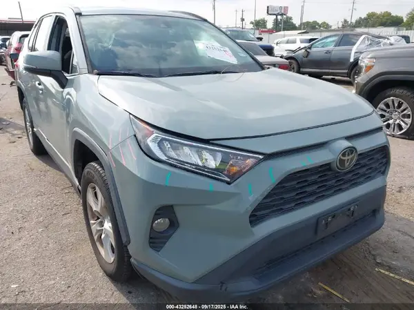 2T3W1RFVXMW111719 2021 TOYOTA RAV 4 - Image 1