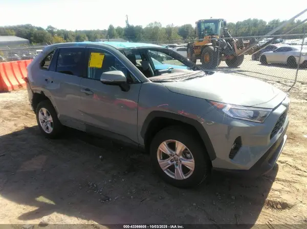 2T3W1RFVXMW175064 2021 TOYOTA RAV 4 - Image 1