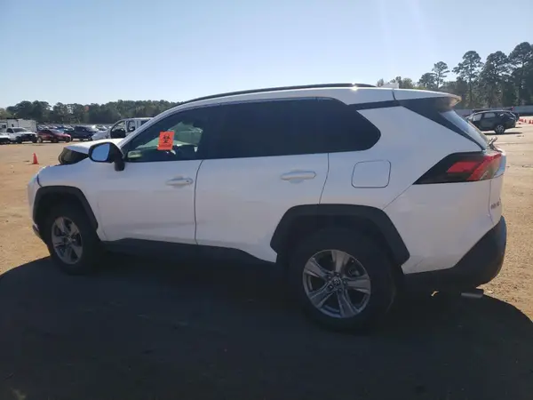2T3W1RFVXNC178761 2022 TOYOTA RAV 4 - Image 2