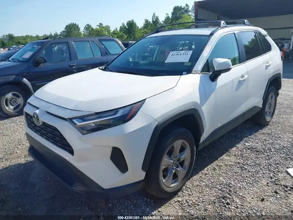 2T3W1RFVXPC214208 2023 TOYOTA RAV 4 - Image 2