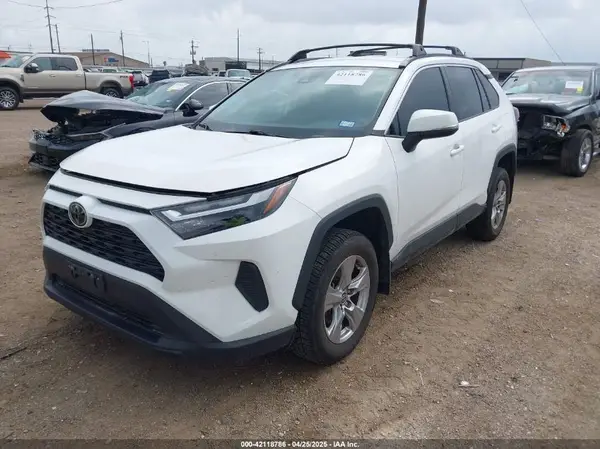 2T3W1RFVXPC216590 2023 TOYOTA RAV 4 - Image 2