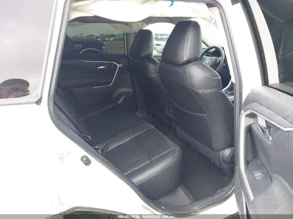 2T3W1RFVXPC216590 2023 TOYOTA RAV 4 - Image 8