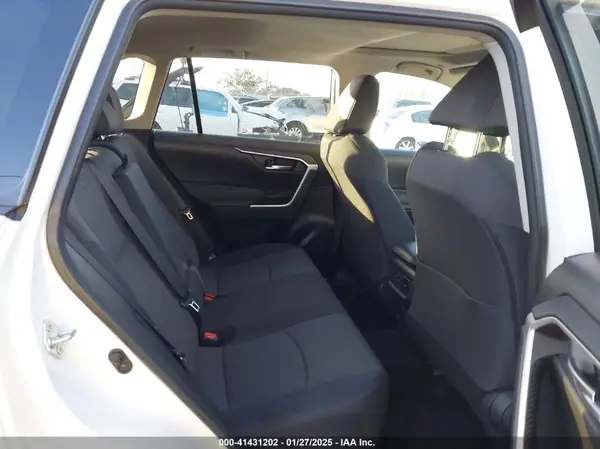 2T3W1RFVXPC242610 2023 TOYOTA RAV 4 - Image 8