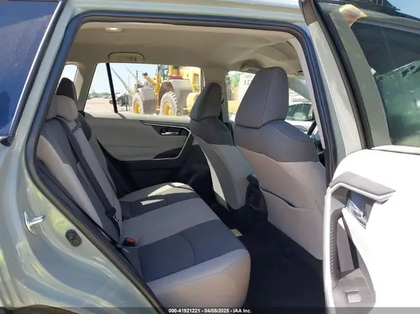 2T3W1RFVXPW245120 2023 TOYOTA RAV 4 - Image 8