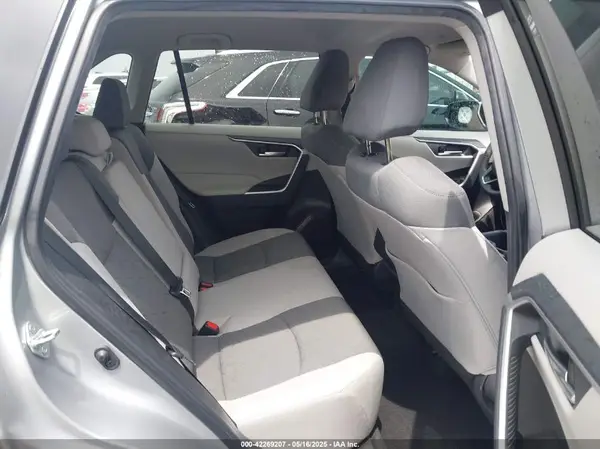 2T3W1RFVXPW263133 2023 TOYOTA RAV 4 - Image 8