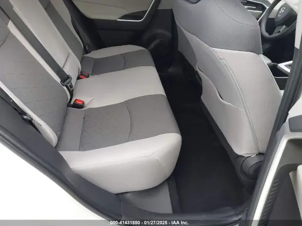 2T3W1RFVXRC258860 2024 TOYOTA RAV 4 - Image 8