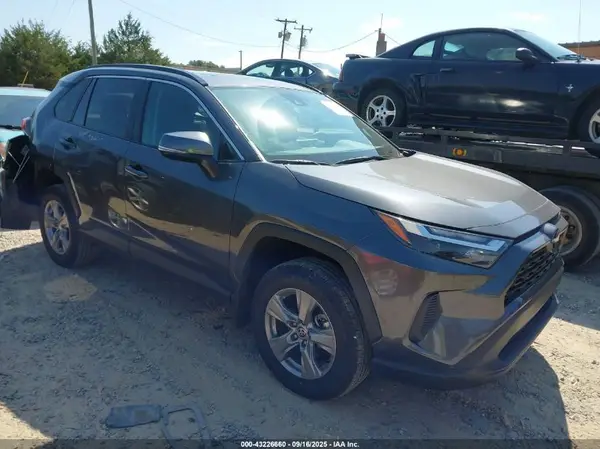 2T3W1RFVXRC282043 2024 TOYOTA RAV 4 - Image 1