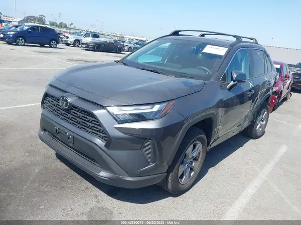 2T3W1RFVXRW355197 2024 TOYOTA RAV 4 - Image 2