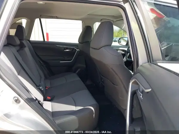 2T3W1RFVXSC309764 2025 TOYOTA RAV 4 - Image 8
