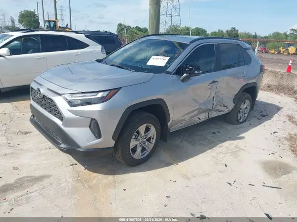 2T3W1RFVXSC312101 2025 TOYOTA RAV 4 - Image 2
