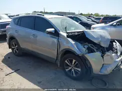 2T3WFREV0GW256260 2016 TOYOTA RAV 4