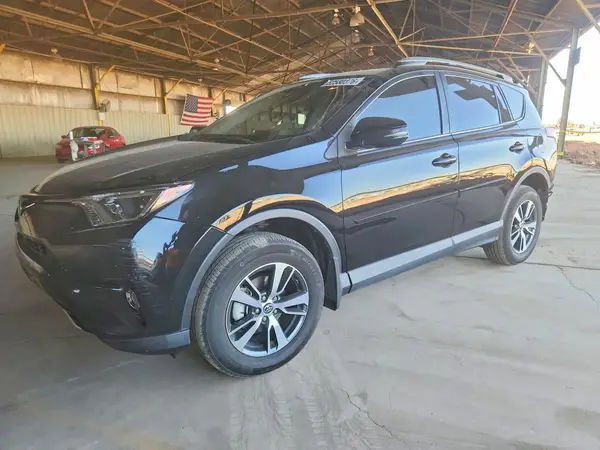 2T3WFREV0HW340600 2017 TOYOTA RAV 4 - Image 1