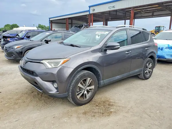 2T3WFREV0HW393278 2017 TOYOTA RAV 4 - Image 1