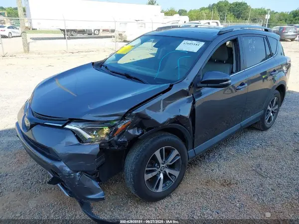 2T3WFREV0HW394026 2017 TOYOTA RAV 4 - Image 2
