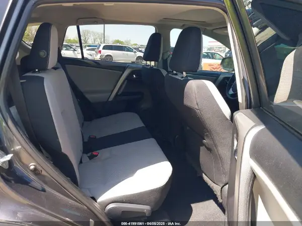 2T3WFREV0HW403078 2017 TOYOTA RAV 4 - Image 8