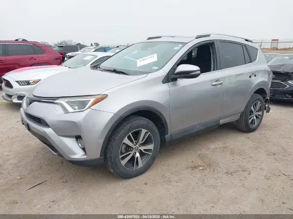 2T3WFREV0JW409842 2018 TOYOTA RAV 4 - Image 2