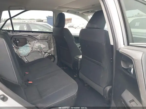 2T3WFREV0JW409842 2018 TOYOTA RAV 4 - Image 8