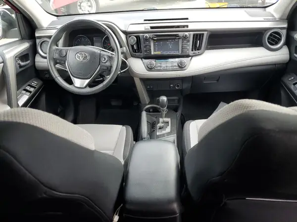 2T3WFREV0JW411011 2018 TOYOTA RAV 4 - Image 8