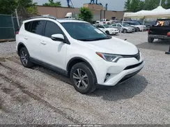 2T3WFREV0JW424275 2018 TOYOTA RAV 4