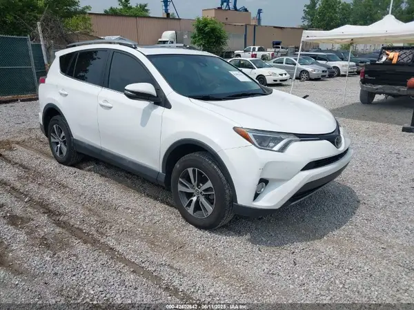 2T3WFREV0JW424275 2018 TOYOTA RAV 4 - Image 1