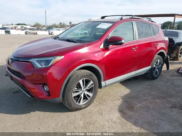 2T3WFREV0JW433753 2018 TOYOTA RAV 4 - Image 2