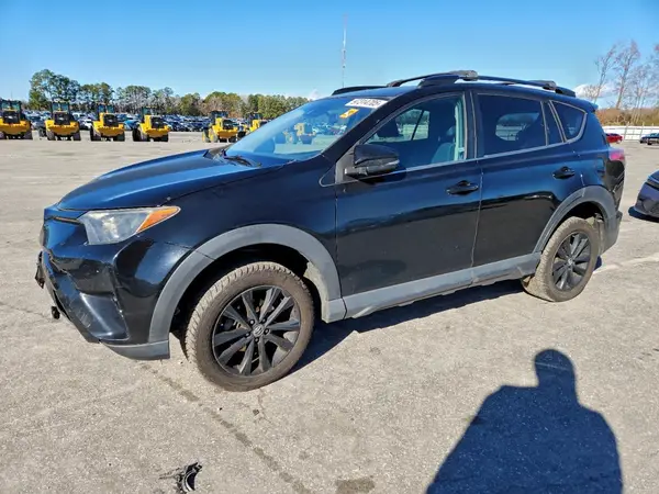 2T3WFREV0JW459494 2018 TOYOTA RAV 4 - Image 1