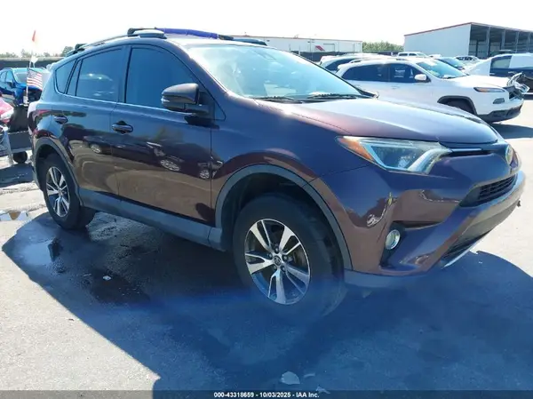 2T3WFREV0JW463626 2018 TOYOTA RAV 4 - Image 1