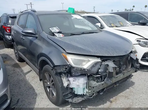 2T3WFREV0JW482581 2018 TOYOTA RAV 4 - Image 1
