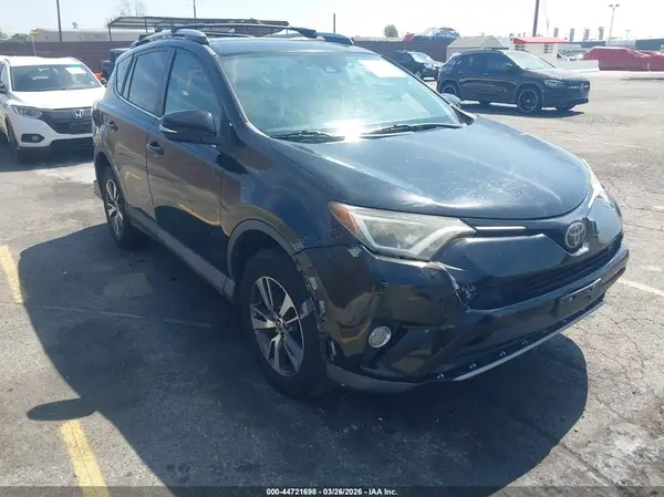 2T3WFREV0JW493306 2018 TOYOTA RAV 4 - Image 1