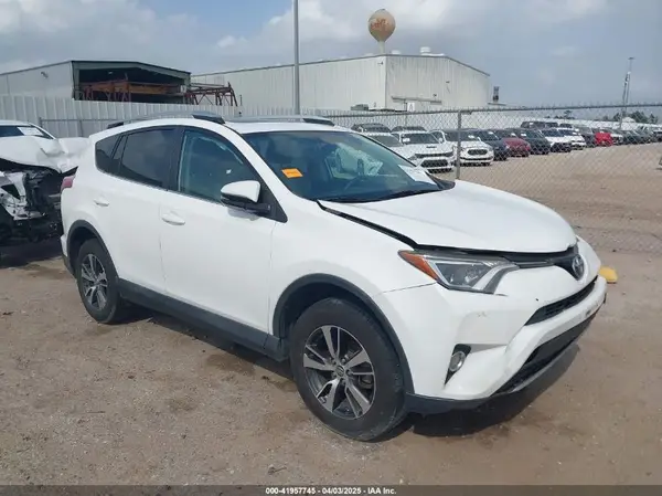 2T3WFREV1GW239905 2016 TOYOTA RAV 4 - Image 1
