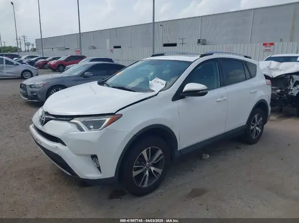 2T3WFREV1GW239905 2016 TOYOTA RAV 4 - Image 2
