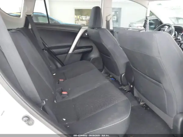 2T3WFREV1GW264366 2016 TOYOTA RAV 4 - Image 8