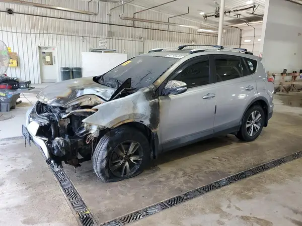 2T3WFREV1GW292300 2016 TOYOTA RAV 4 - Image 1