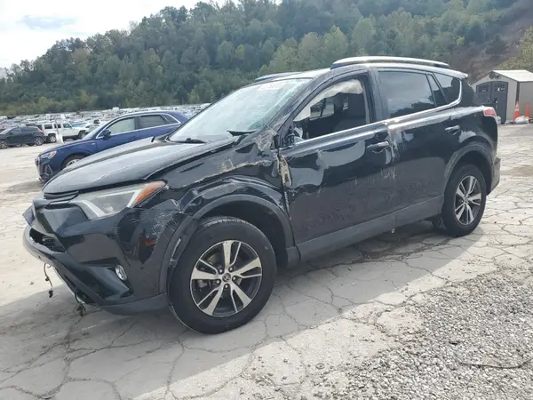 2T3WFREV1HW323580 2017 TOYOTA RAV 4 - Image 1