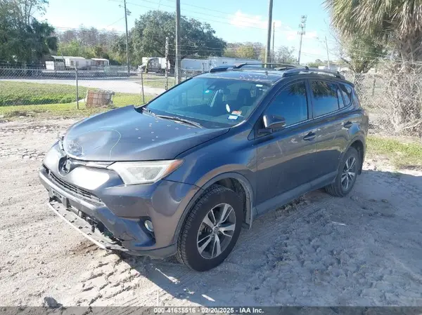 2T3WFREV1HW345742 2017 TOYOTA RAV 4 - Image 2