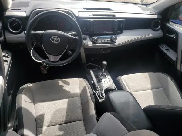 2T3WFREV1HW382046 2017 TOYOTA RAV 4 - Image 8