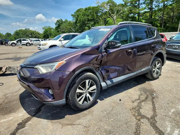 2T3WFREV1HW383049 2017 TOYOTA RAV 4 - Image 1