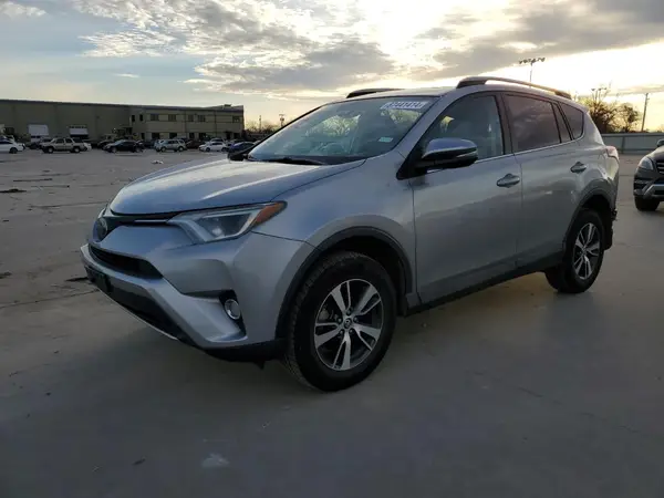 2T3WFREV1JW410952 2018 TOYOTA RAV 4 - Image 1