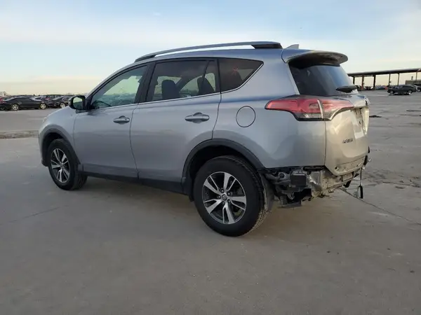2T3WFREV1JW410952 2018 TOYOTA RAV 4 - Image 2