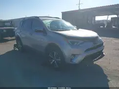 2T3WFREV1JW418579 2018 TOYOTA RAV 4