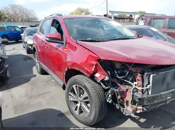 2T3WFREV1JW461447 2018 TOYOTA RAV 4 - Image 1