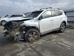 2T3WFREV1JW471752 2018 TOYOTA RAV 4
