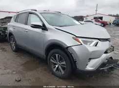2T3WFREV1JW485490 2018 TOYOTA RAV 4