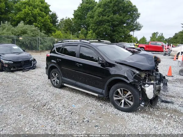 2T3WFREV1JW495727 2018 TOYOTA RAV 4 - Image 1